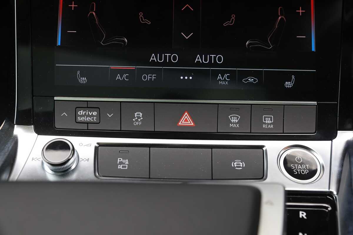 2023 Audi Q8 55 GE