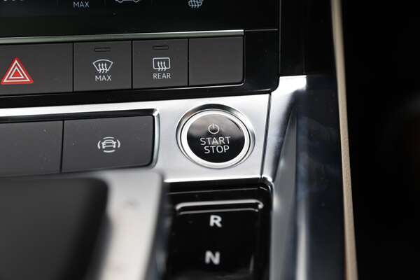 2023 Audi Q8 55 GE