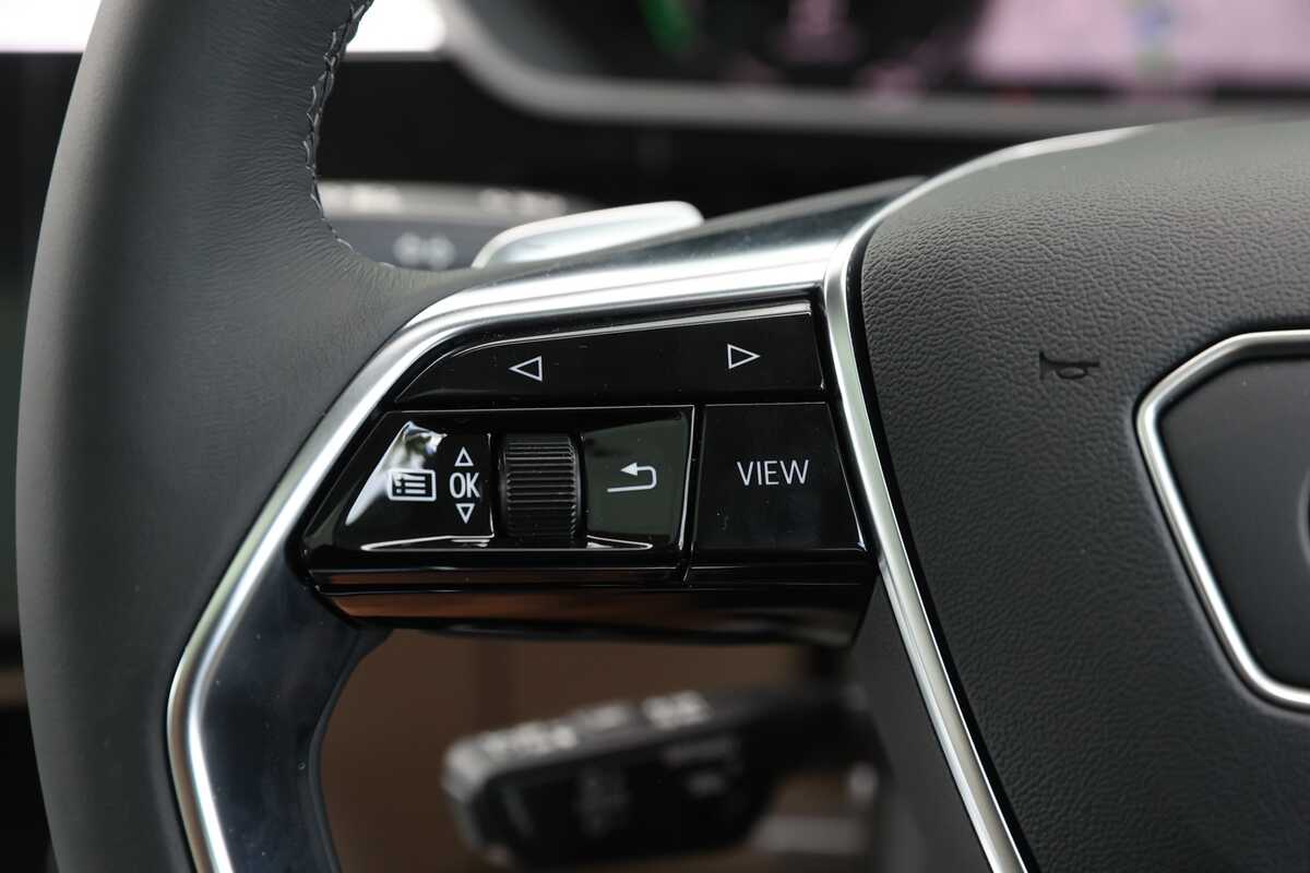 2023 Audi Q8 55 GE