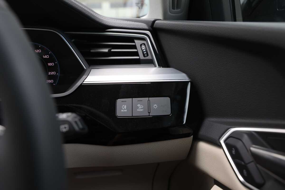 2023 Audi Q8 55 GE