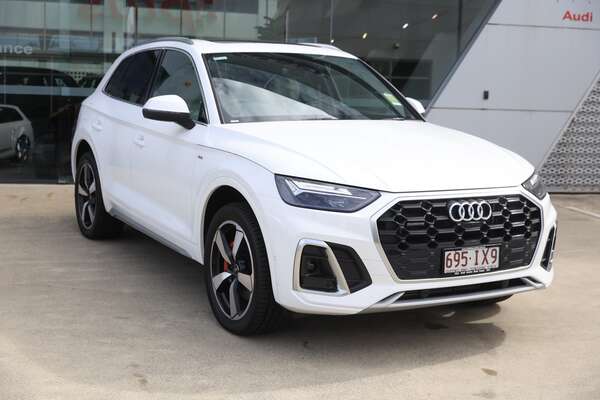 2023 Audi Q5 55 TFSI e S Line FY