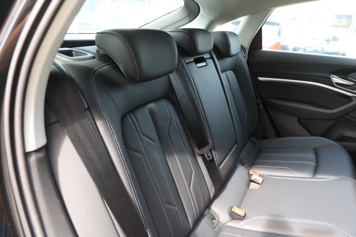 2023 Audi Q8 55 GE