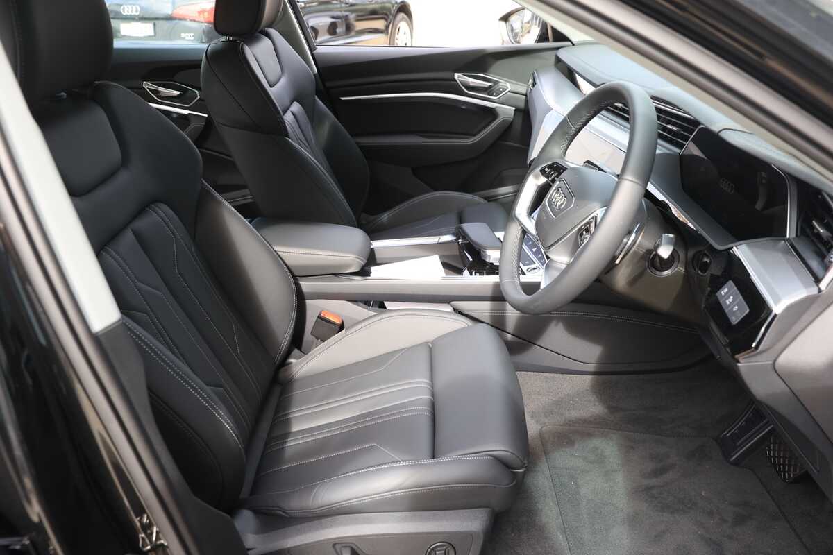 2023 Audi Q8 55 GE