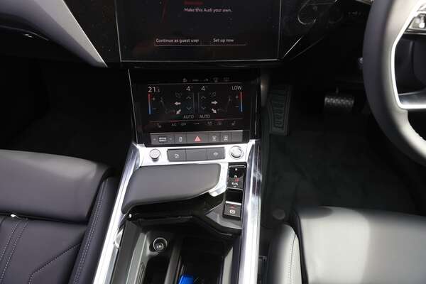 2023 Audi Q8 55 GE