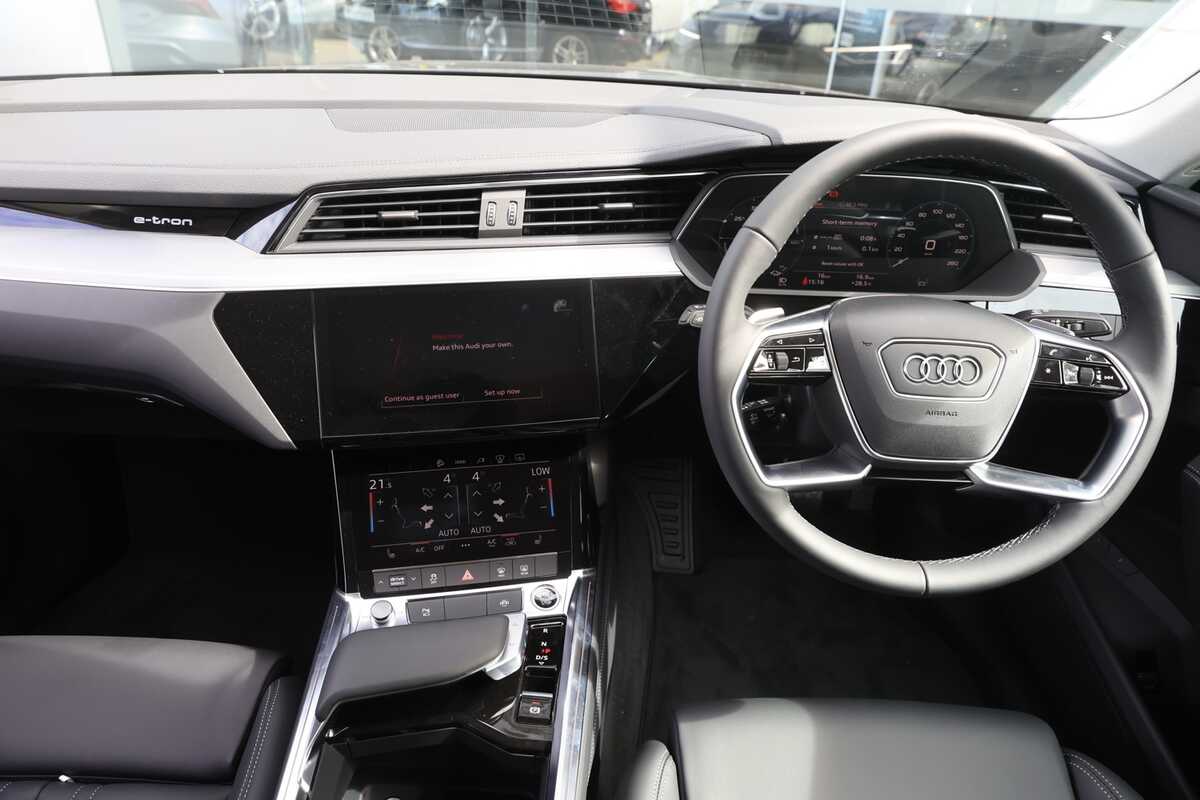 2023 Audi Q8 55 GE