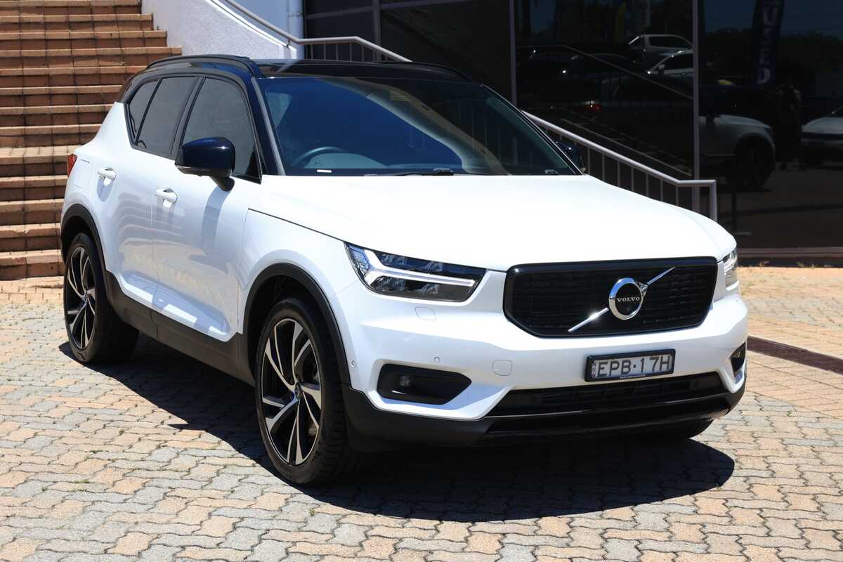 2021 volvo deals hybrid suv