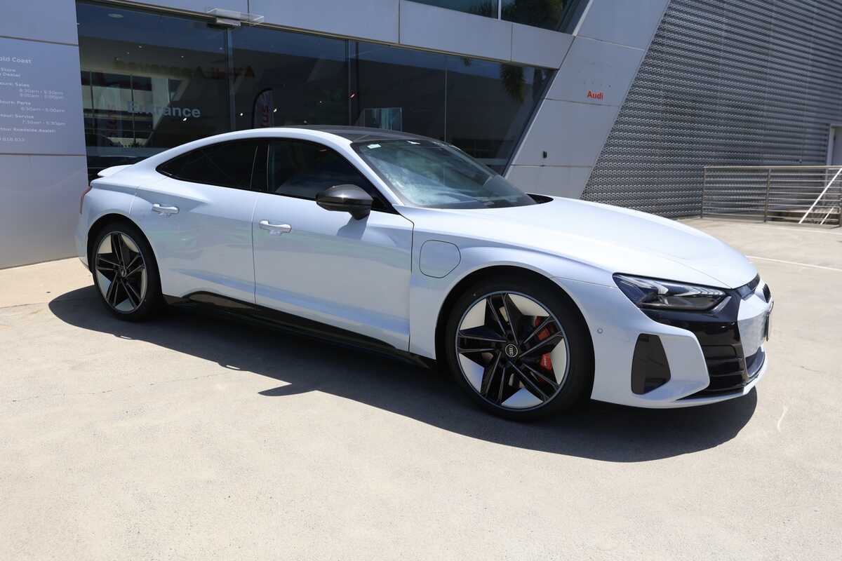 2023 Audi E-TRON  F83