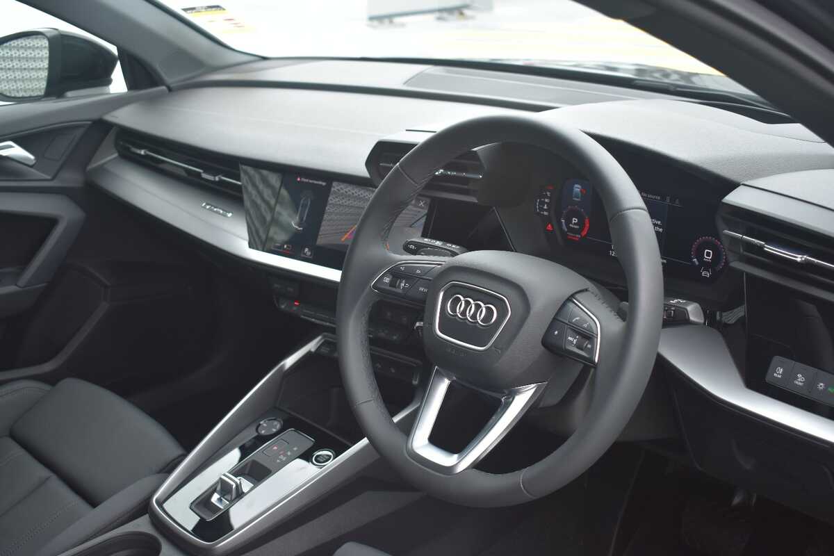 2023 Audi A3 40 TFSI S line GY