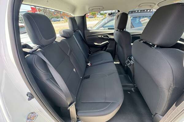 2024 Isuzu D-MAX SX High Ride Rear Wheel Drive