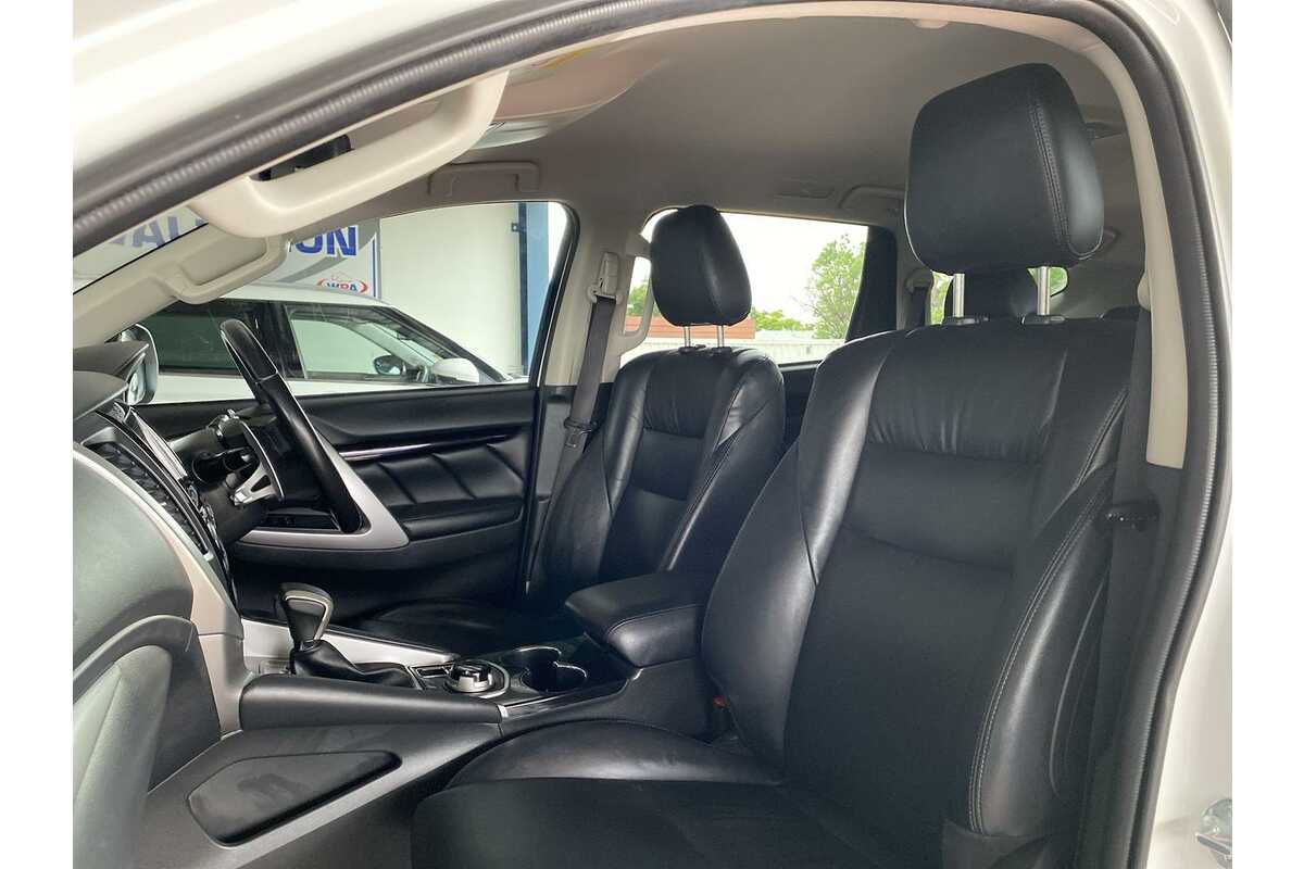 2019 Mitsubishi Pajero Sport Black Edition QE