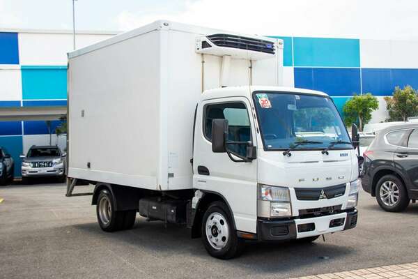 2015 Fuso Canter 515 515 RWD