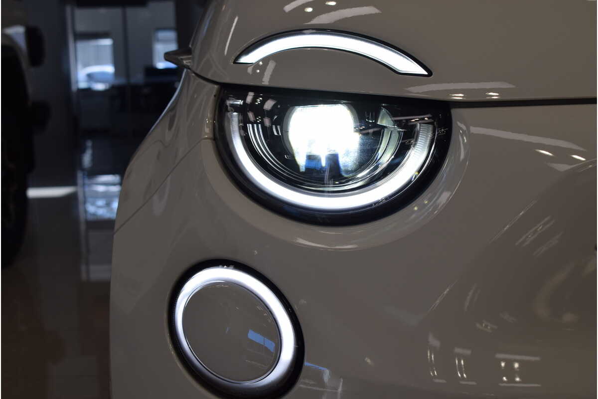2023 Fiat 500e La Prima