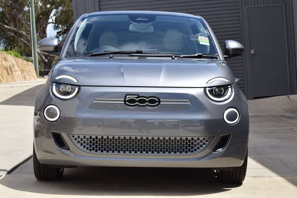 2023 Fiat 500E La Prima Series 2 MY23