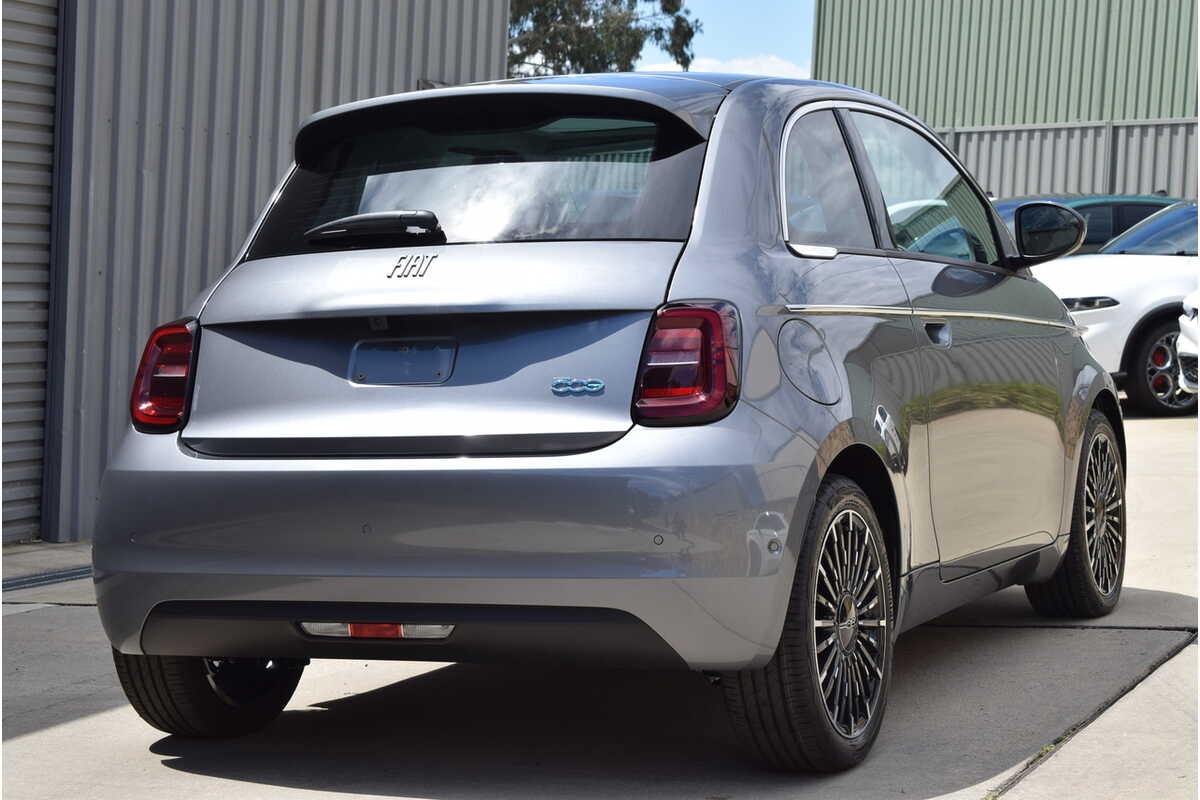 2023 Fiat 500e La Prima