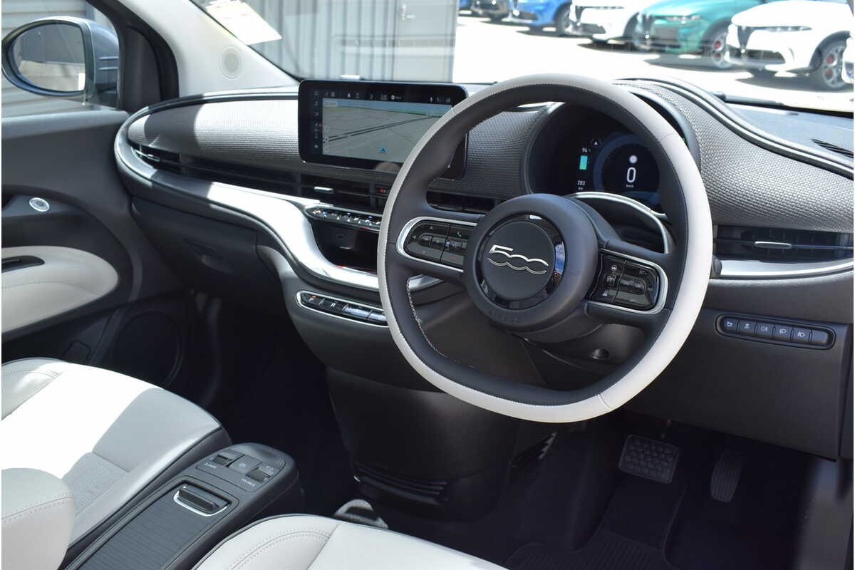 2023 Fiat 500e La Prima