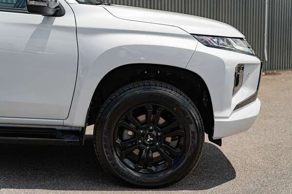 2022 Mitsubishi Triton GSR MR 4X4