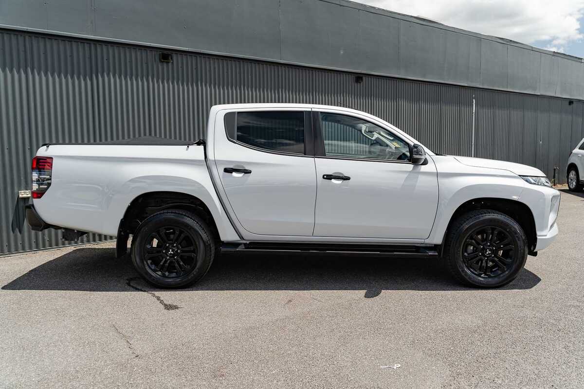 2022 Mitsubishi Triton GSR MR 4X4