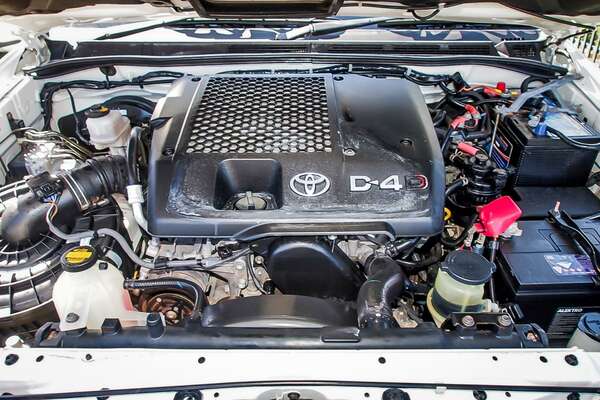 2013 Toyota Hilux SR KUN26R 4X4