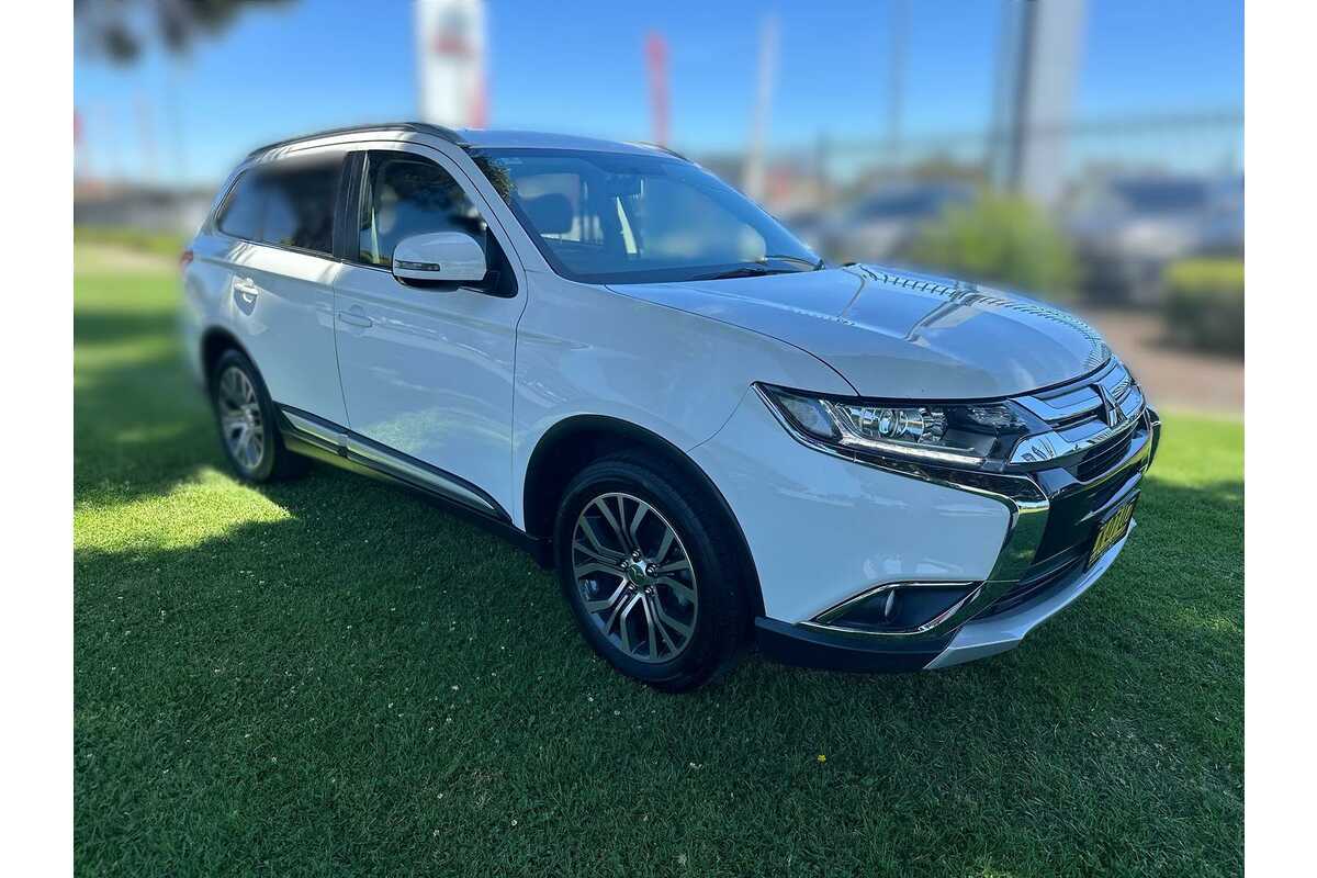SOLD 2017 Mitsubishi Outlander LS Used SUV Wagga Wagga NSW