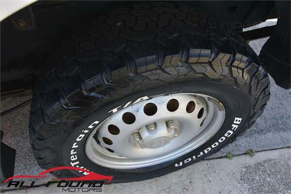 2013 Toyota HILUX SR (4x4) KUN26R MY14