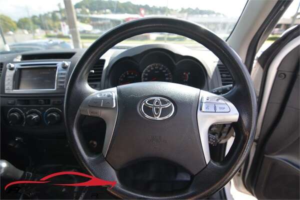 2013 Toyota HILUX SR (4x4) KUN26R MY14