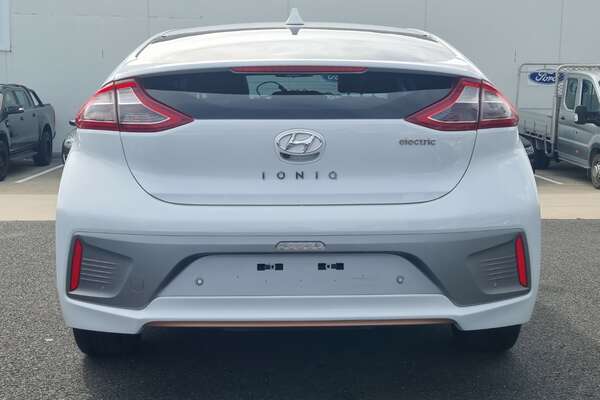 2018 Hyundai IONIQ Electric Elite AE.2