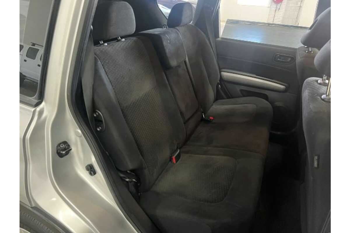 2011 Nissan X-TRAIL ST T31