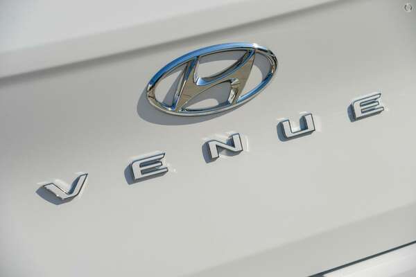 2023 Hyundai Venue Elite QX.V5