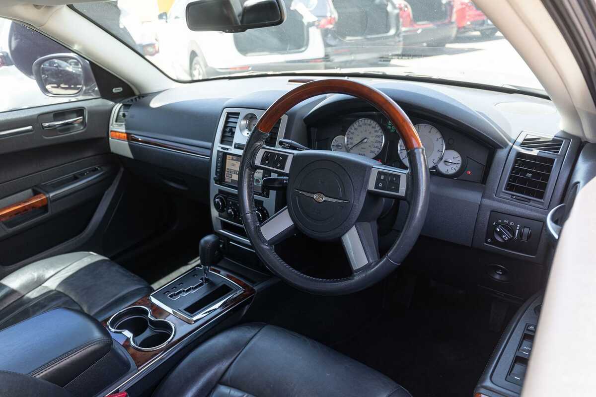 2011 Chrysler 300c HEMI