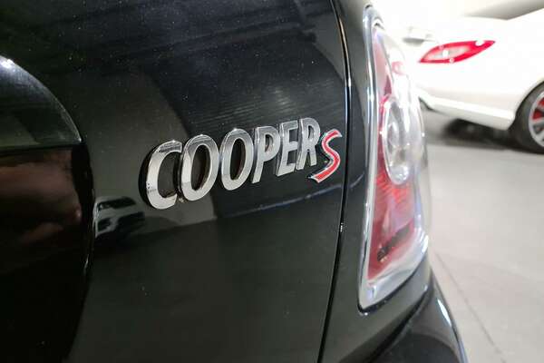 2010 MINI Hatch Cooper S R56