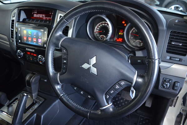 2020 Mitsubishi Pajero GLS NX