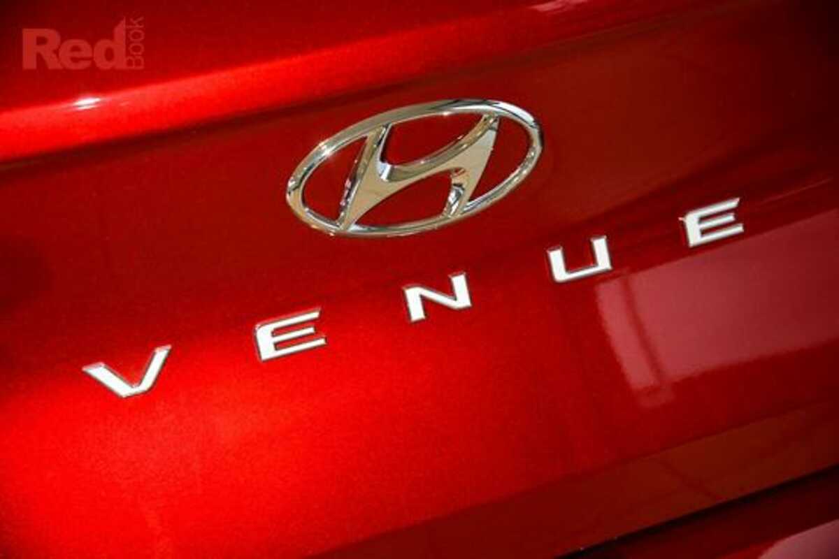 2024 Hyundai Venue Elite QX.V5