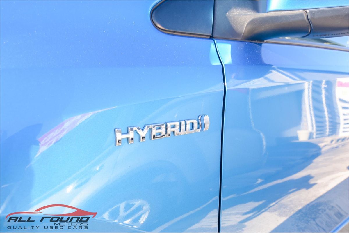 2018 Toyota COROLLA HYBRID ZWE186R MY16
