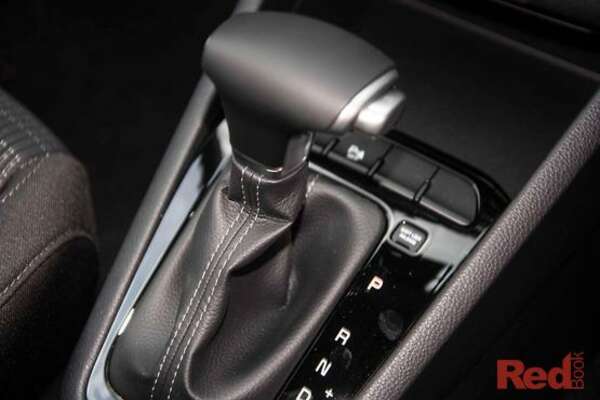 2024 Kia Stonic Sport YB