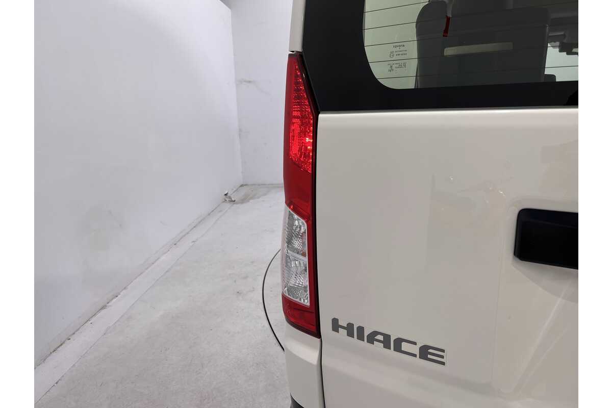 2019 Toyota Hiace Commuter GDH322R