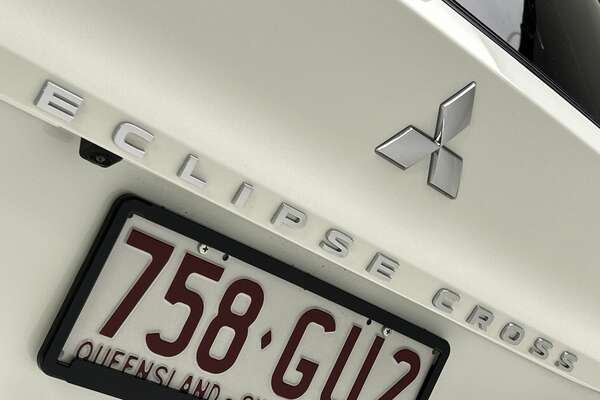 2023 Mitsubishi Eclipse Cross LS YB