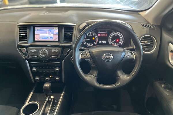 2015 Nissan Pathfinder ST R52