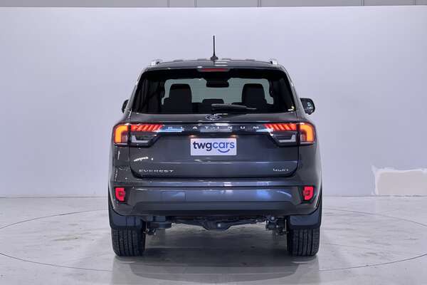 2022 Ford Everest Platinum