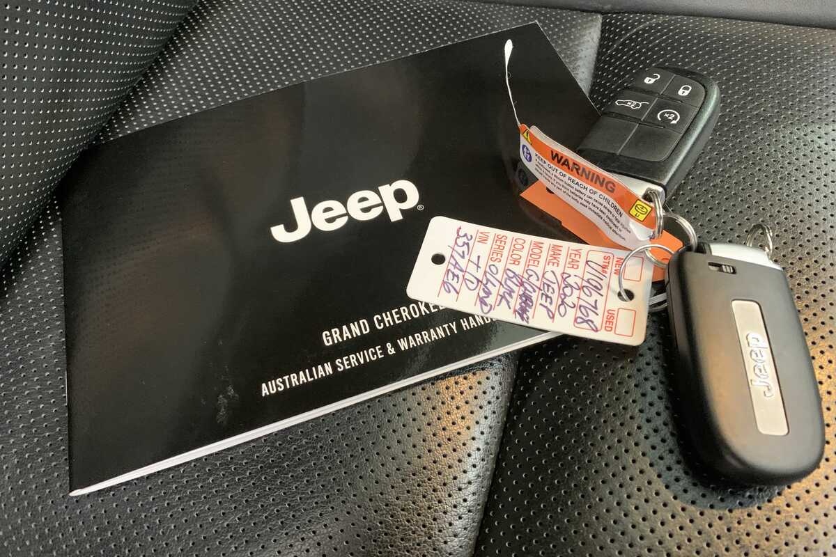SOLD 2020 Jeep Grand Cherokee Overland in Black | Used SUV | Moorooka QLD
