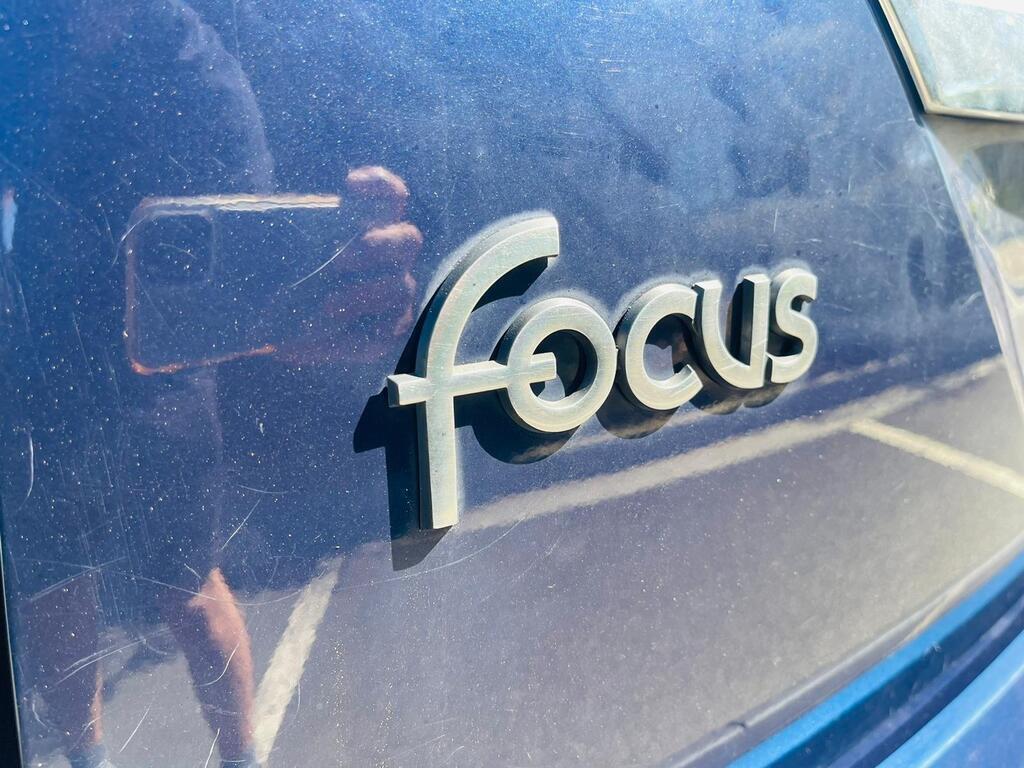2003 Ford Focus CL LR
