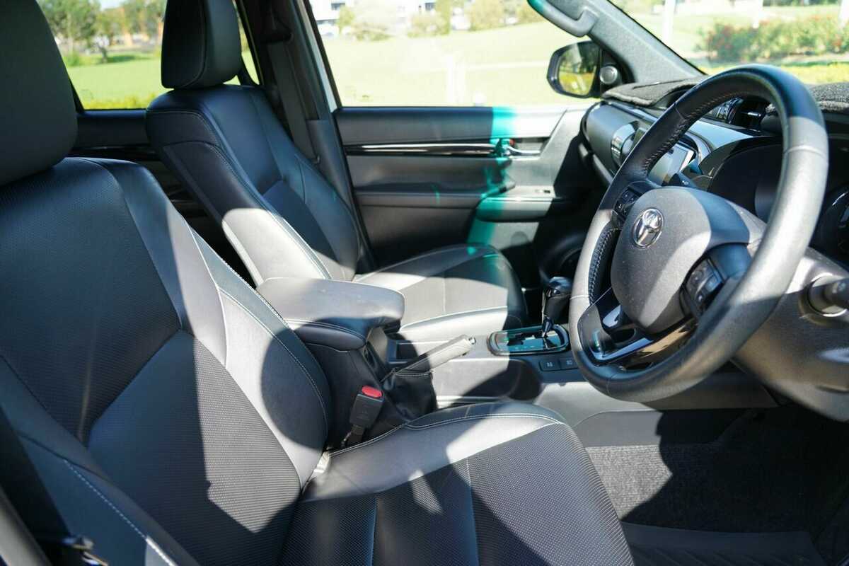 2018 Toyota Hilux Rugged X (4x4) GUN126R 4X4
