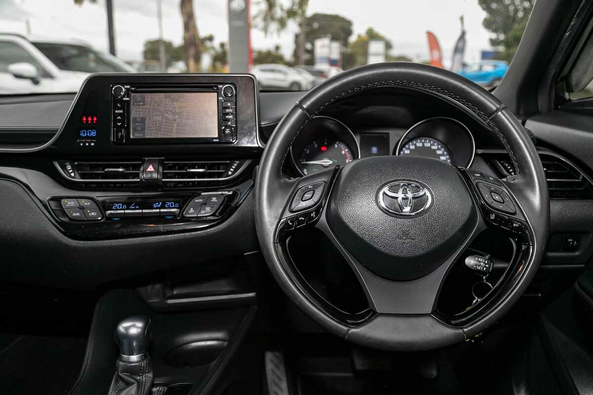 2017 Toyota C-HR NGX10R