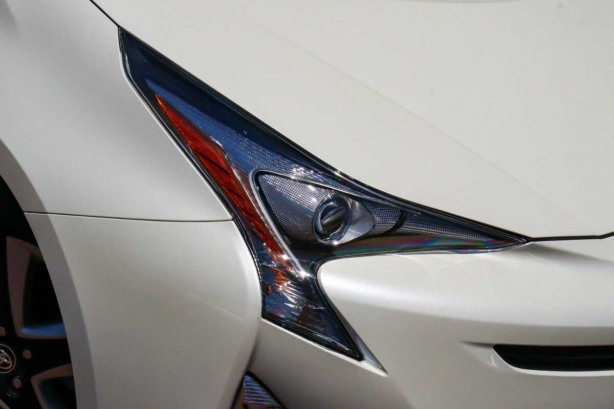 2016 Toyota Prius i-Tech ZVW50R