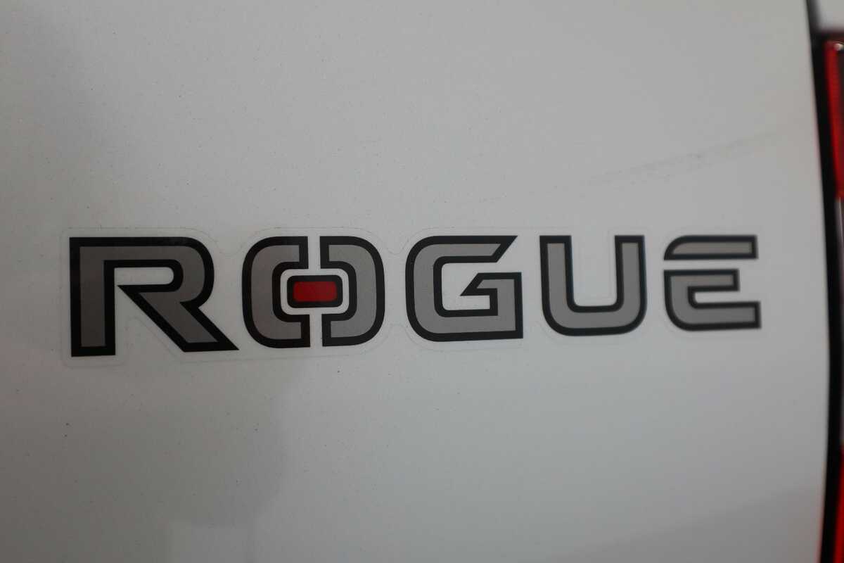 2022 Toyota HiLux 4x4 Rogue 1 2.8L T DoubleC 001 C222140M1