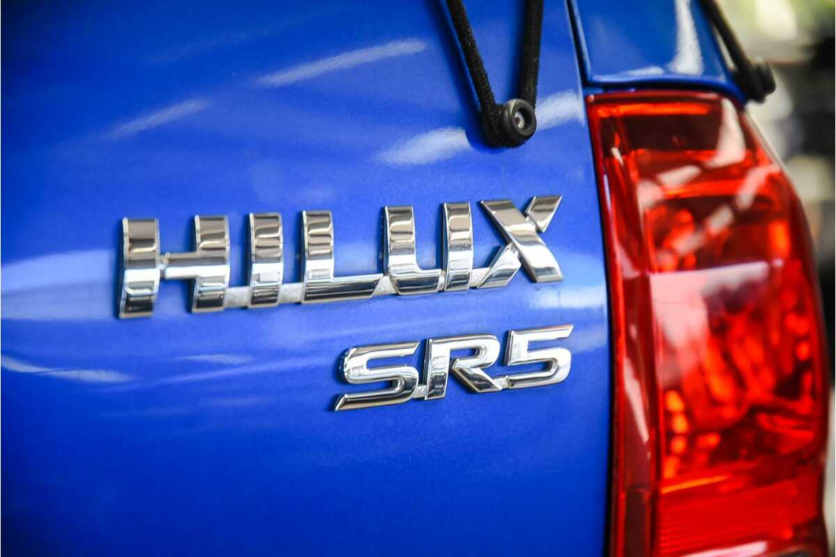 2015 Toyota Hilux SR5 GUN126R 4X4
