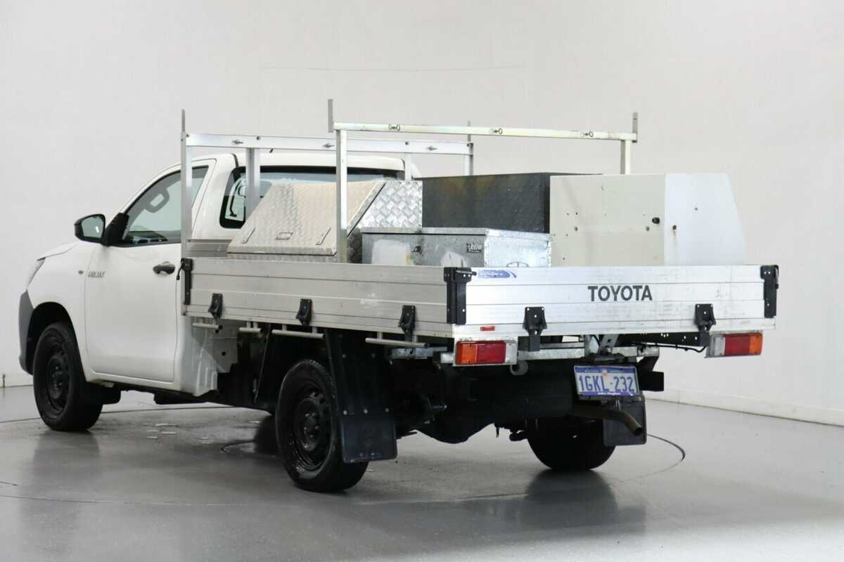 2017 Toyota Hilux Workmate 4x2 TGN121R RWD