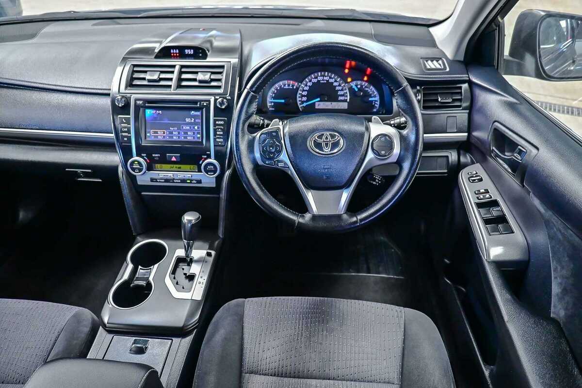 2013 Toyota Camry Atara R ASV50R