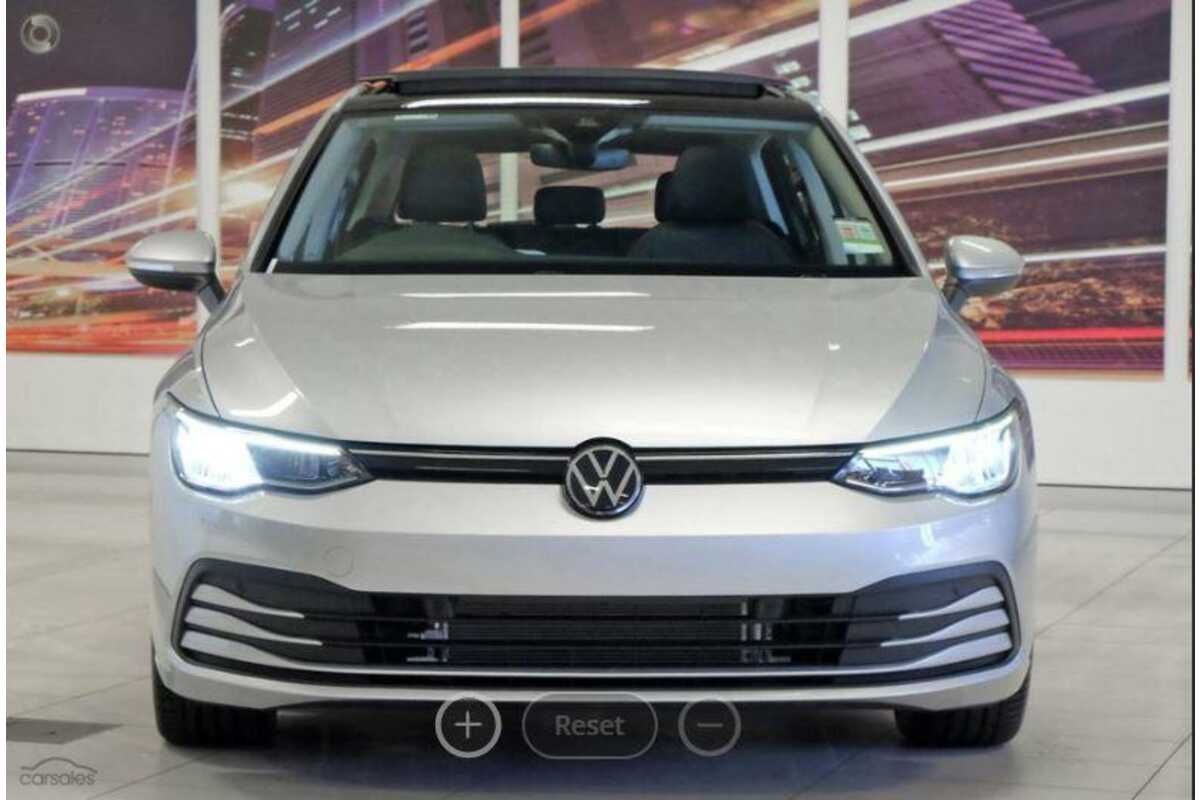 2023 Volkswagen Golf 110TSI Life 8