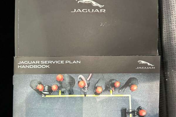 2019 Jaguar F-PACE 20d R-Sport X761