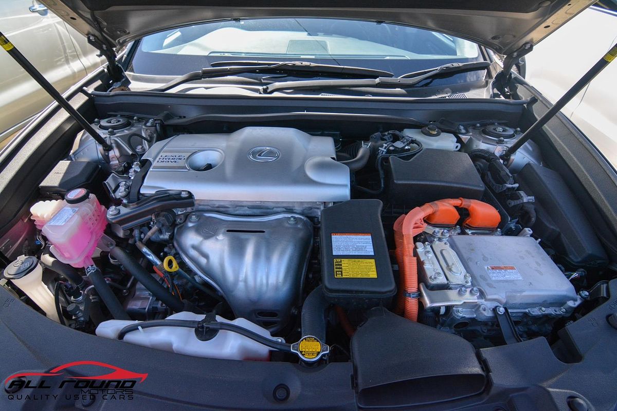 2015 Lexus ES300h LUXURY AVV60R MY15
